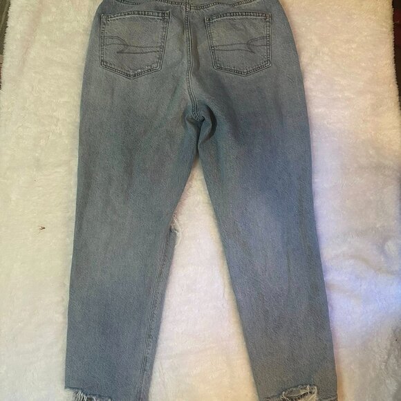 American Eagle Jeans Womens 12 Blue Mom Jeans Distressed Destroyed High Rise Y2K - Picture 8 of 13